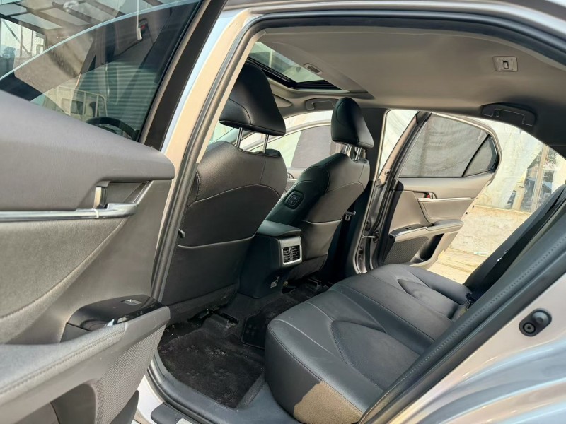 徐州21年丰田凯美瑞8