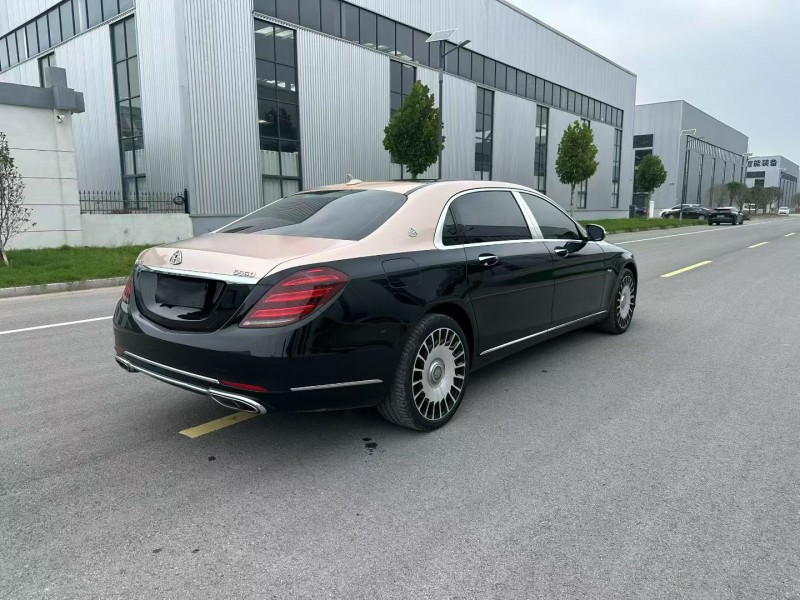 徐州18年奔驰迈巴赫S级8