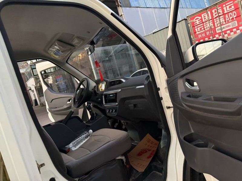 徐州22年飞碟箱货货车6