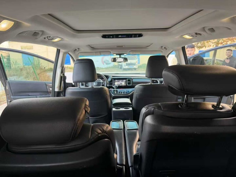 深圳18年本田艾力绅4