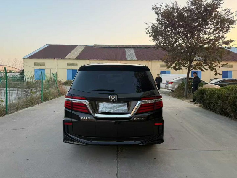 深圳18年本田艾力绅9