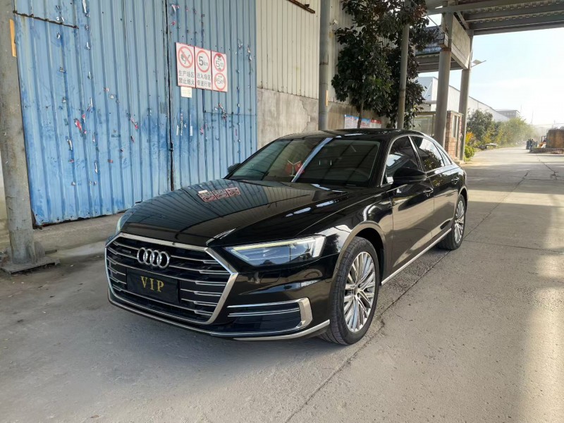 徐州19年奥迪A8L2