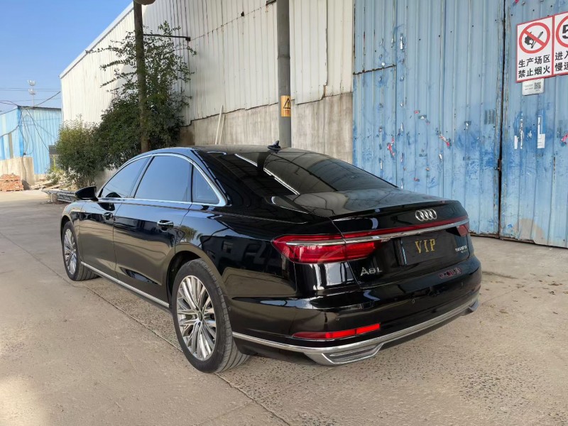 徐州19年奥迪A8L4