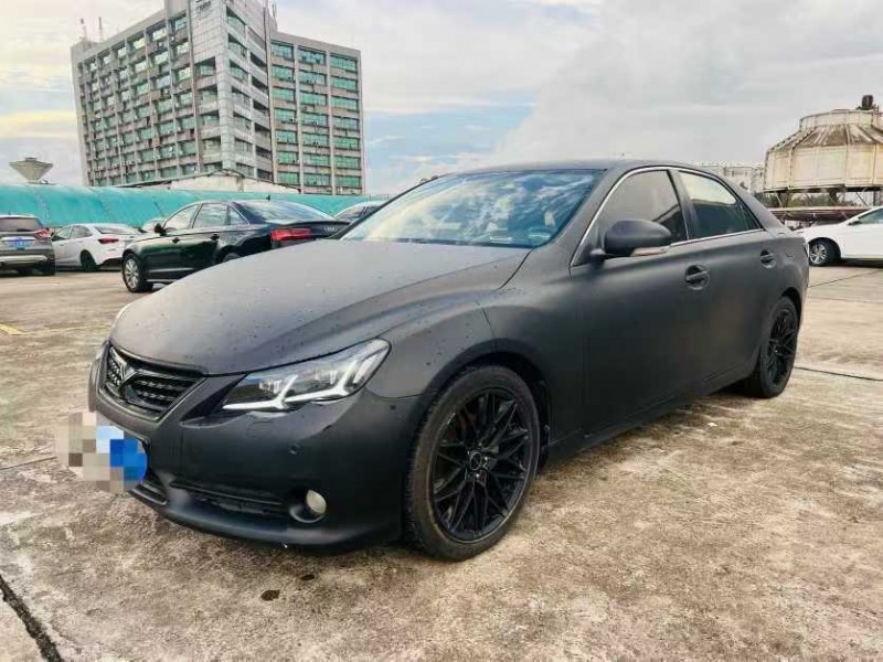 东莞12年丰田锐志2