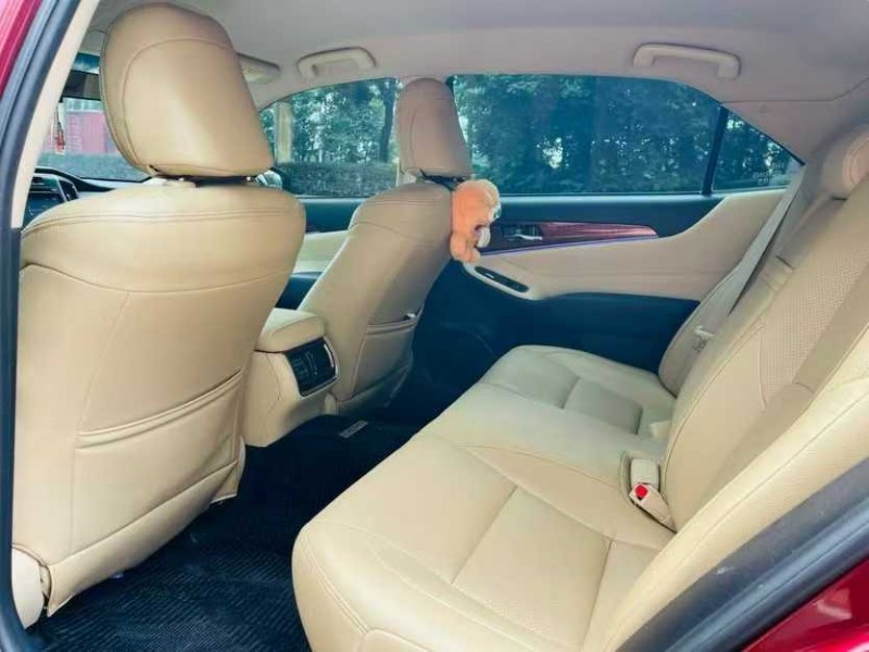 东莞17年丰田皇冠5