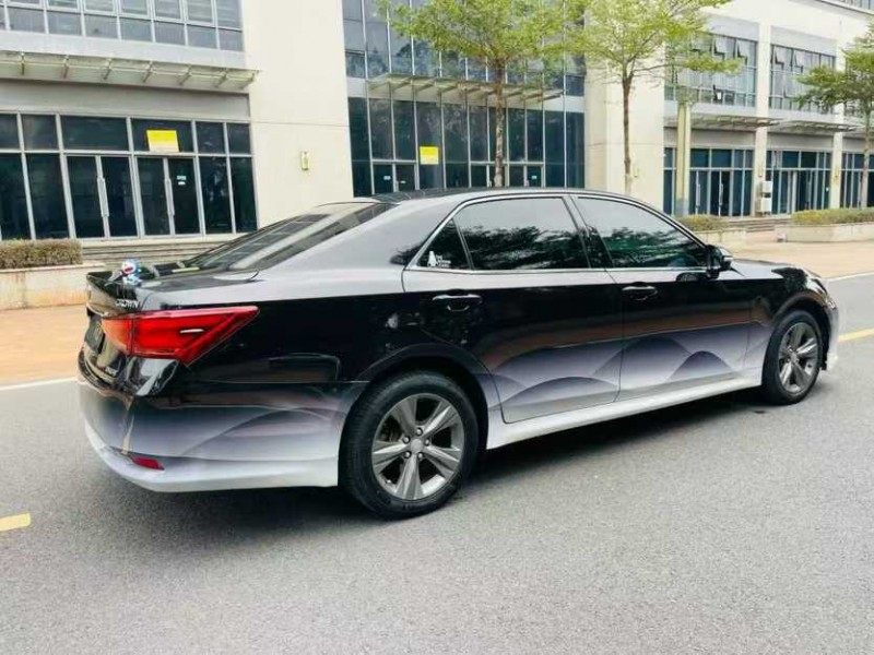 东莞17年丰田皇冠9