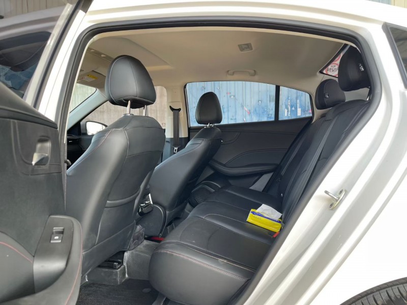 徐州25年荣威i57