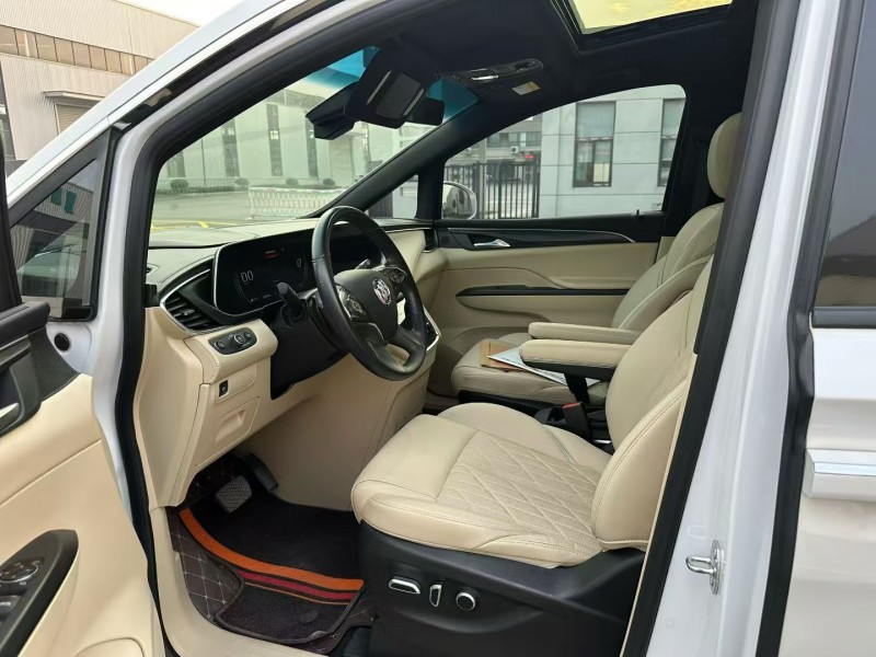 徐州22年别克GL86