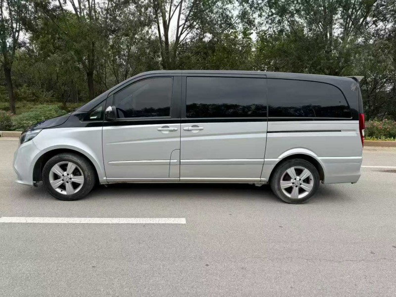 枣庄15年奔驰唯雅诺7