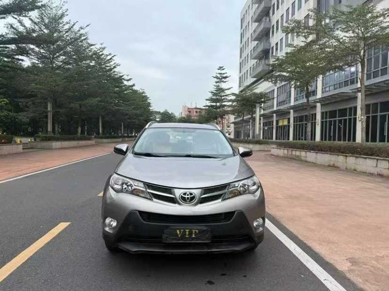 东莞14年丰田RAV41