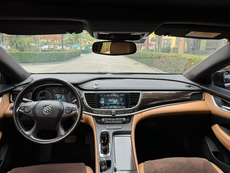 烟台18年别克君越6