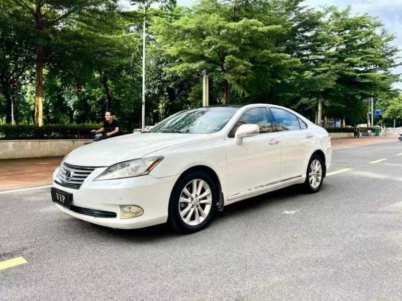东莞12年雷克萨斯ES2
