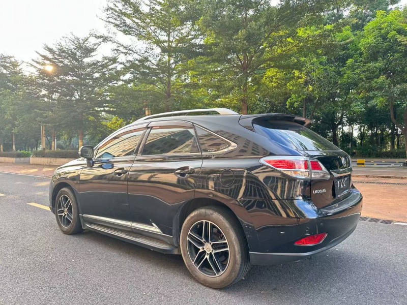 东莞15年雷克萨斯RX7