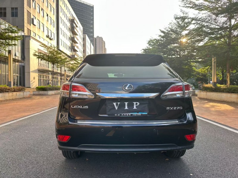 东莞15年雷克萨斯RX8