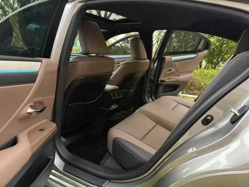 东莞25年雷克萨斯ES5