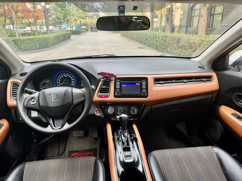 烟台17年本田缤智8