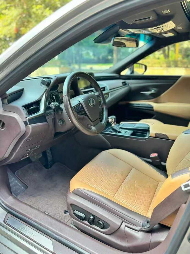 东莞21年雷克萨斯ES3