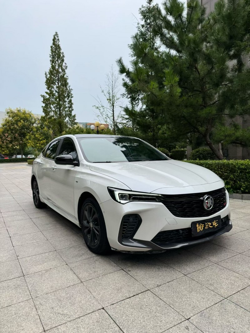 烟台22年别克威朗8