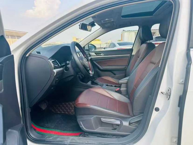 东莞19年大众朗逸4