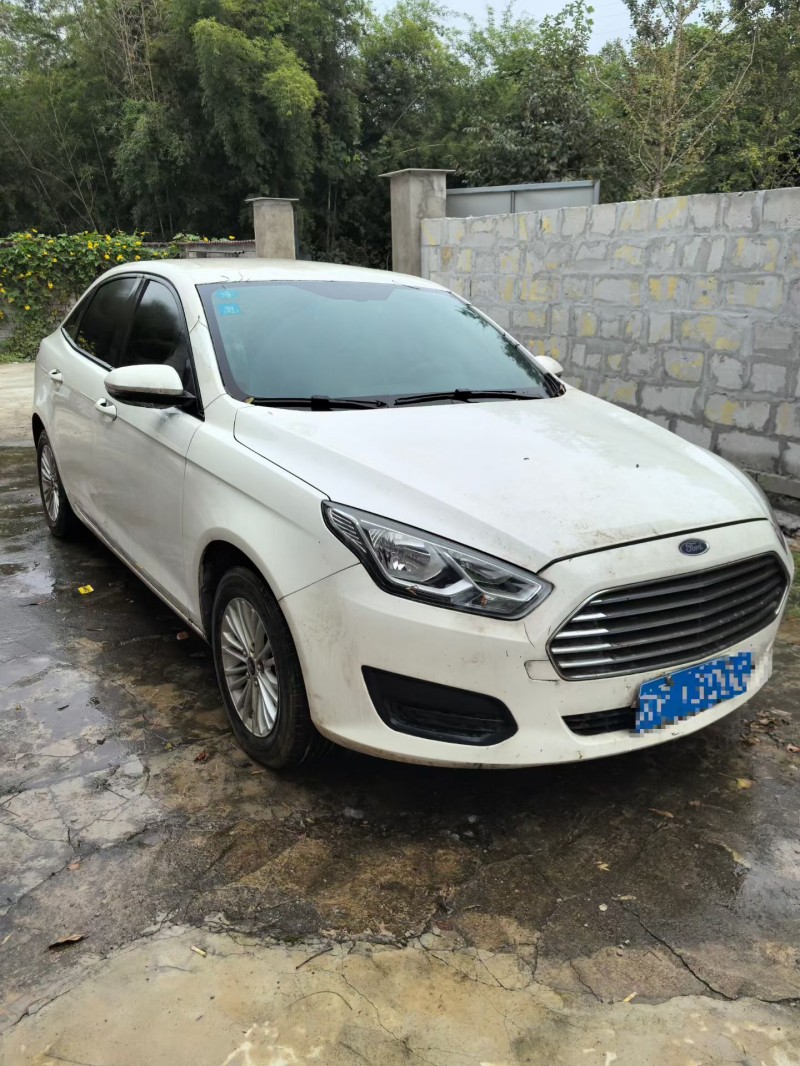 宣城18年福特福睿斯3