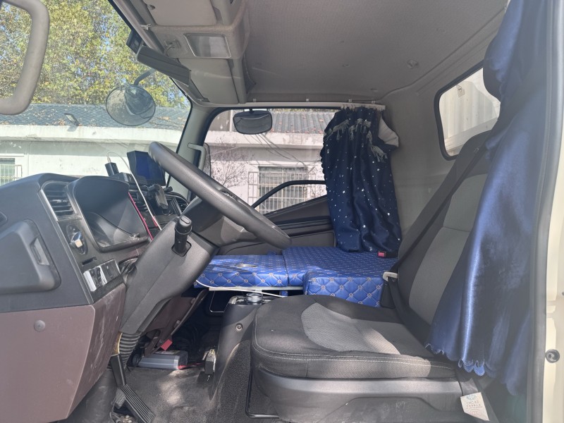 郑州24年解放箱货J65