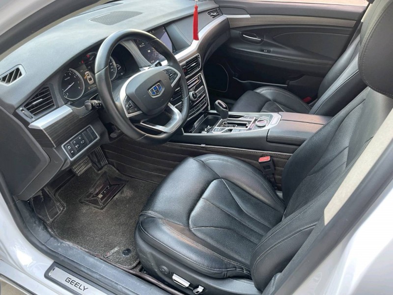 济宁18年吉利博瑞7