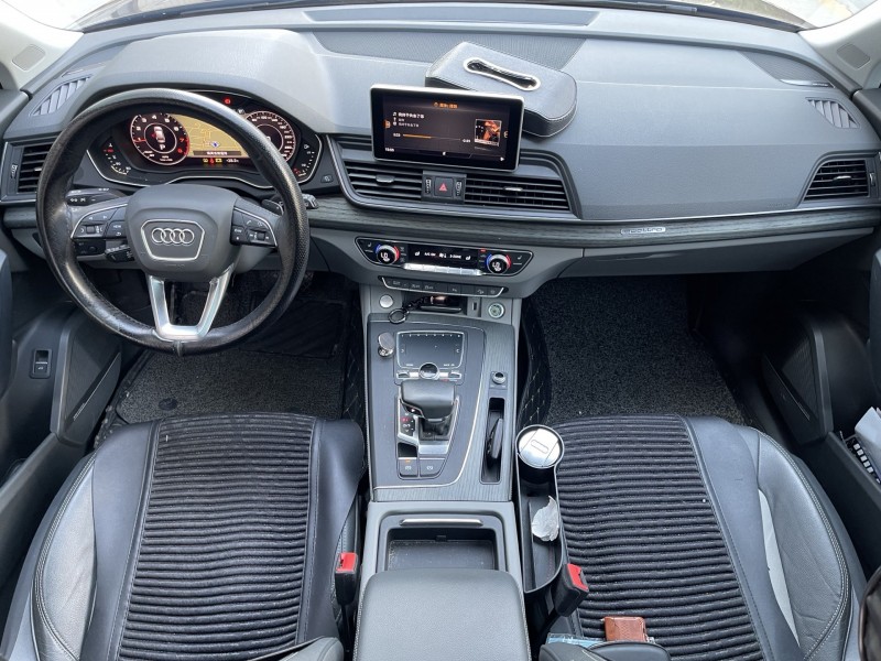 济宁19年奥迪Q56