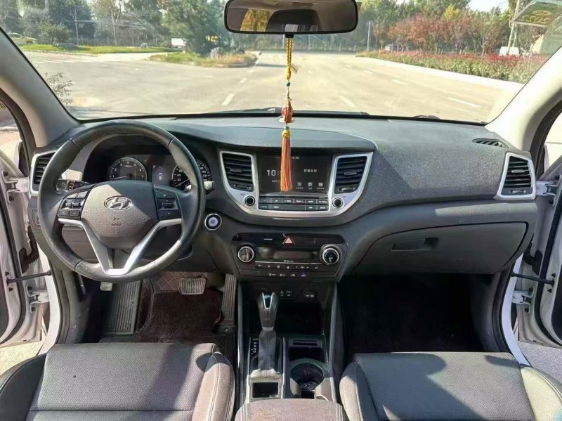 枣庄16年现代途胜4