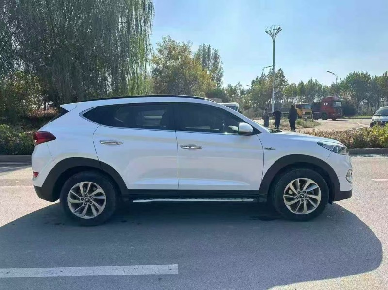 枣庄16年现代途胜7