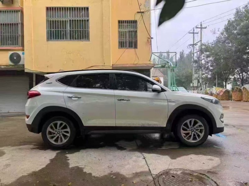 济宁18年现代途胜5