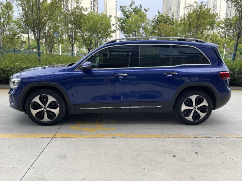 济宁21年奔驰GLB4