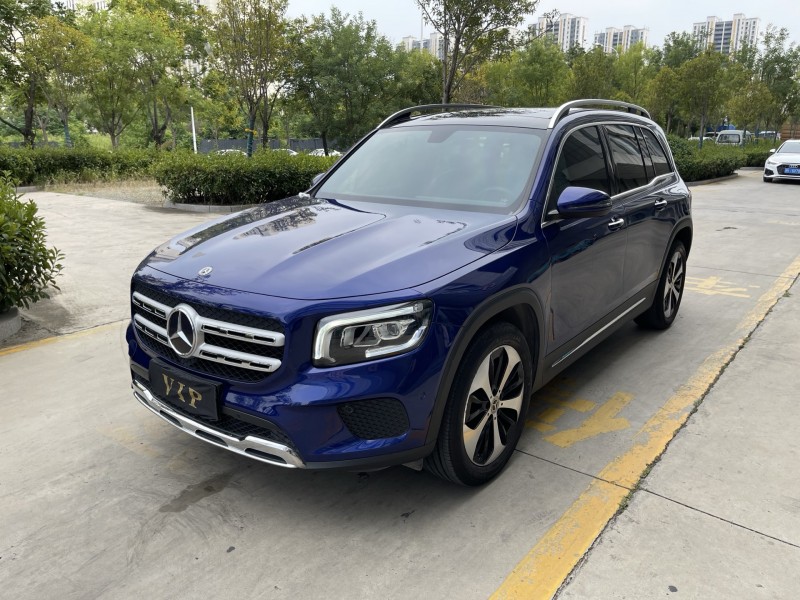 济宁21年奔驰GLB7