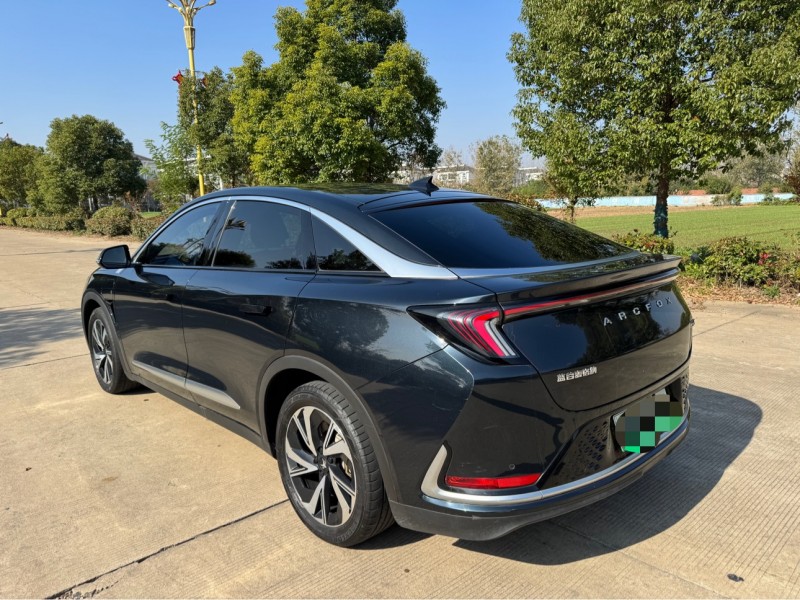 盐城23年极狐汽车阿尔法5