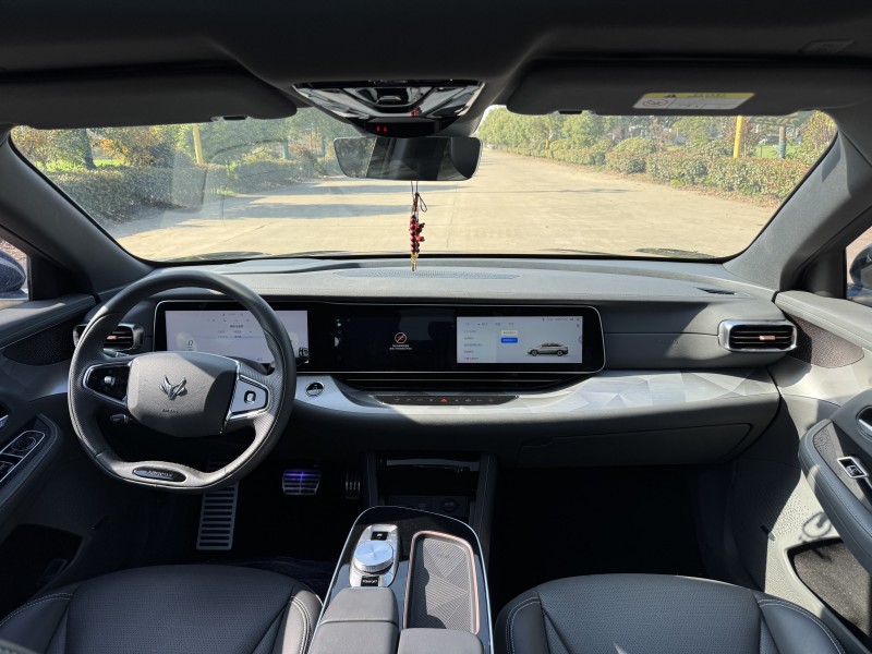 盐城23年极狐汽车阿尔法9