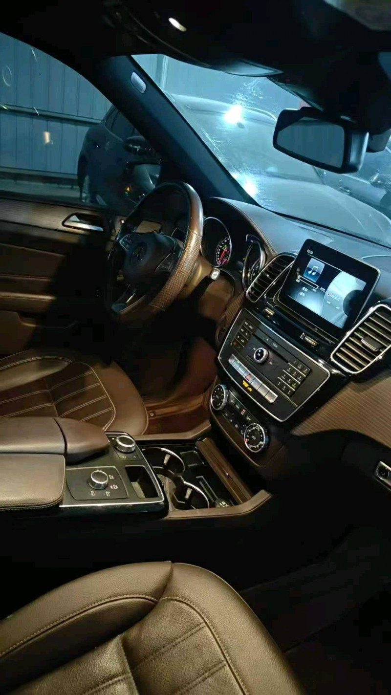 东营19年奔驰GLE4