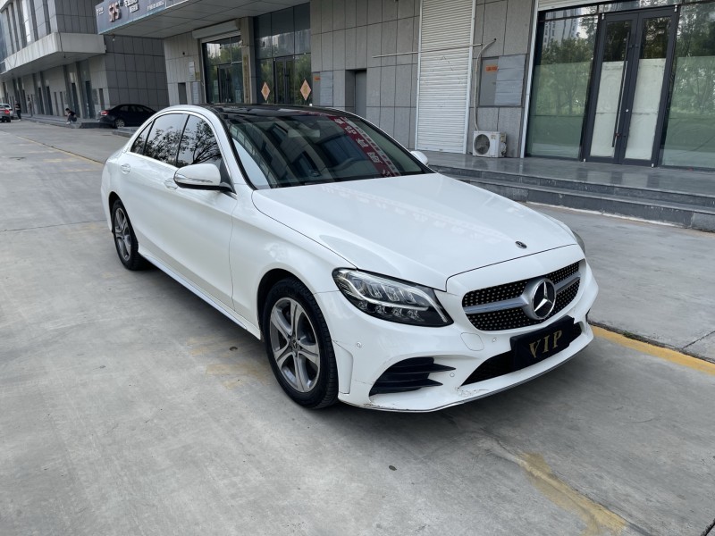 济宁20年奔驰C3