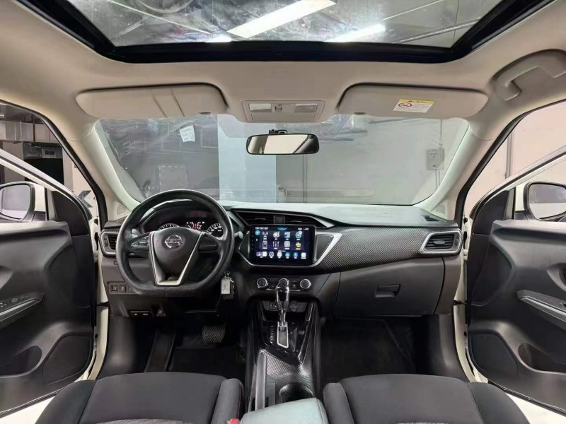 成都22年日产蓝鸟3