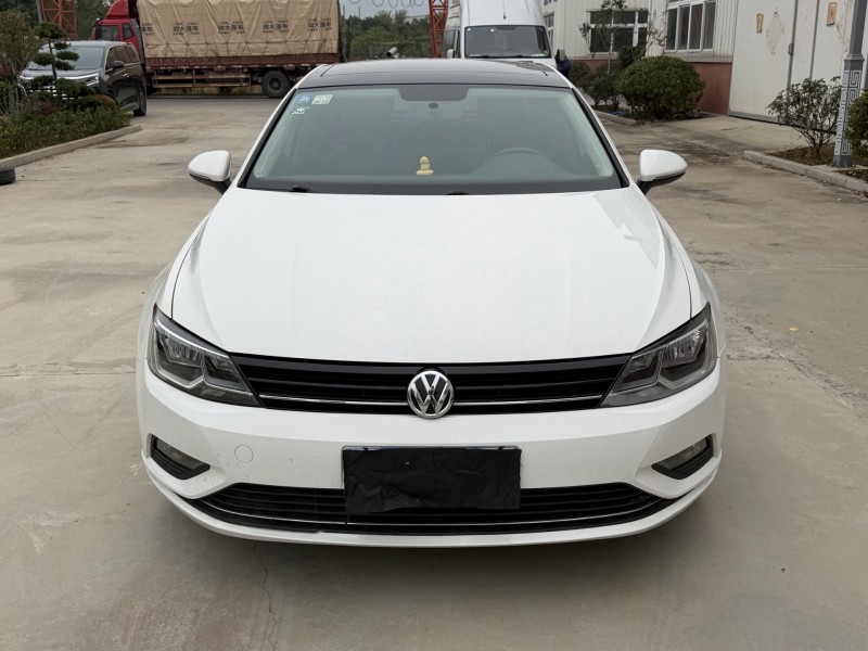 徐州17年大众凌渡1