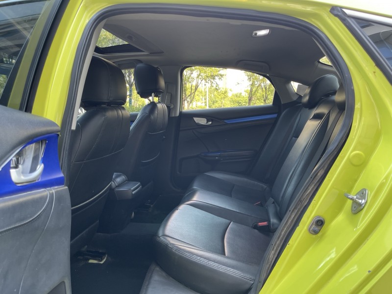 济宁19年本田思域6