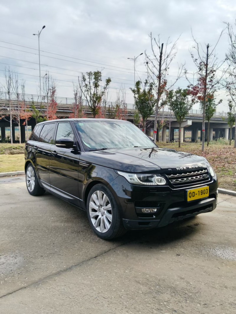 青岛17年路虎揽胜运动2