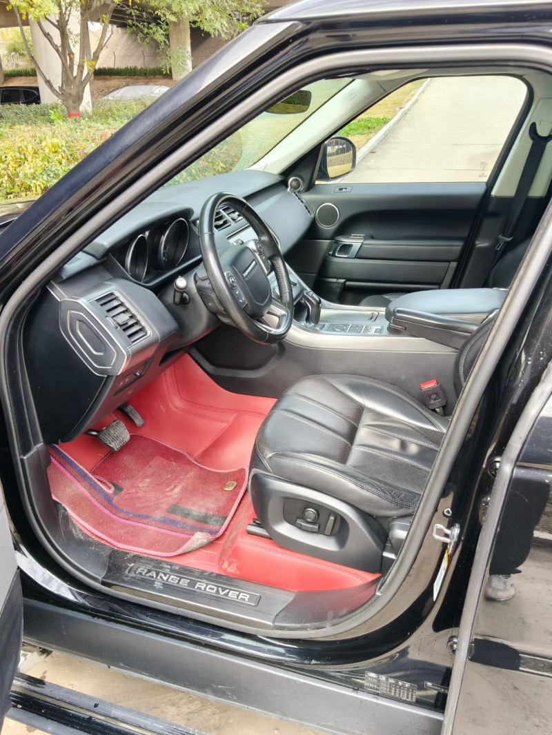 青岛17年路虎揽胜运动4