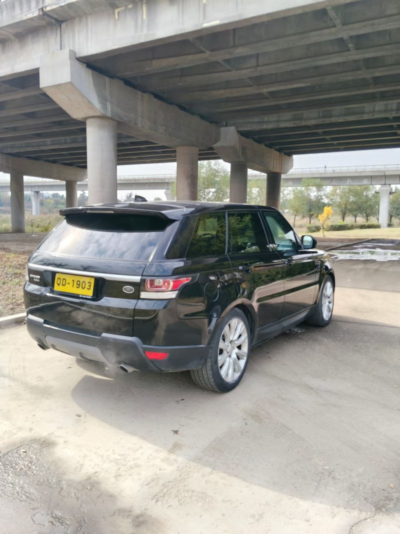 青岛17年路虎揽胜运动8