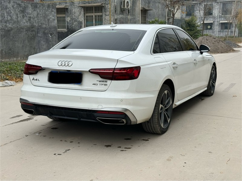新乡22年奥迪A4L9
