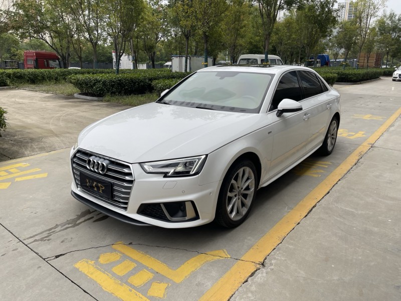 济宁19年奥迪A4L4