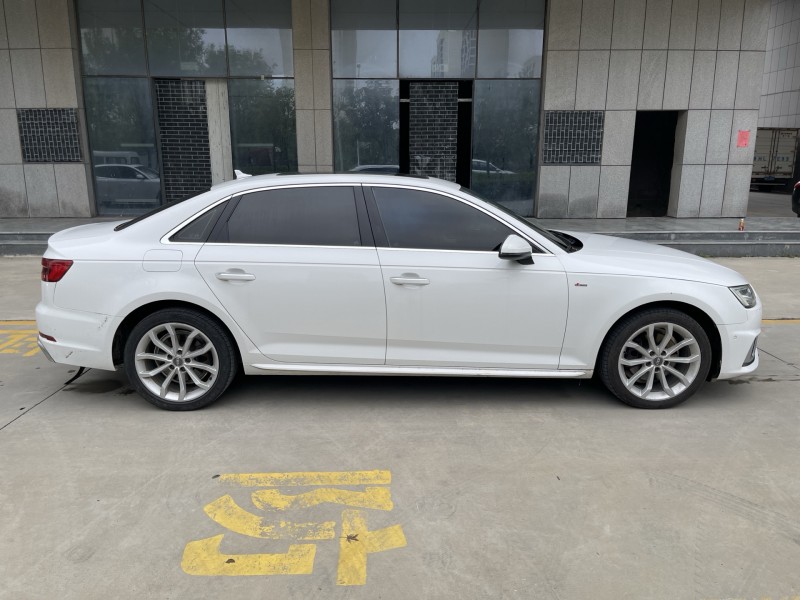 济宁19年奥迪A4L5