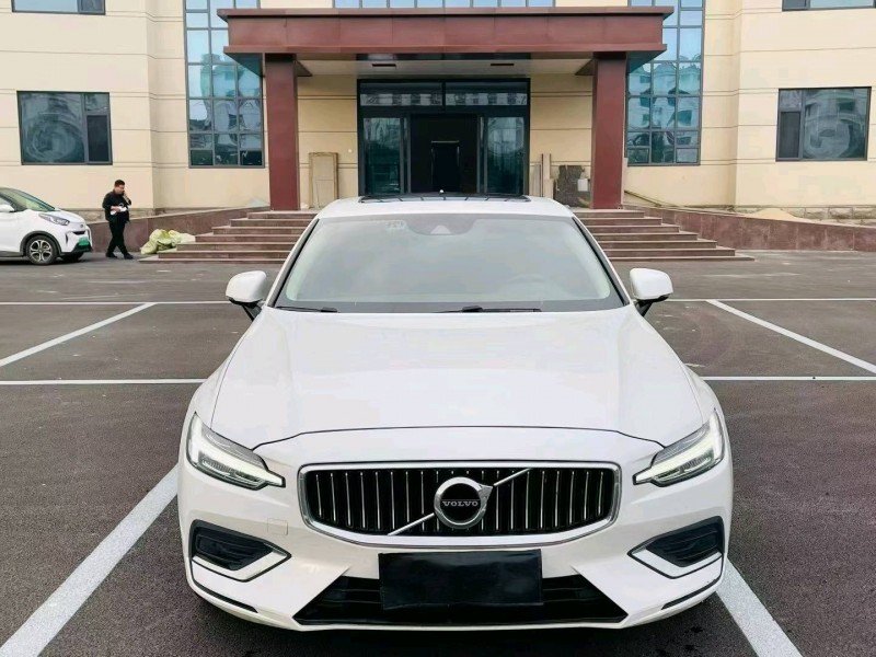 聊城21年沃尔沃S60L1