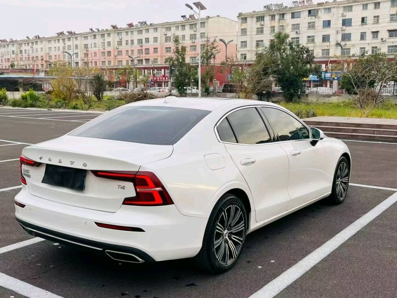 聊城21年沃尔沃S60L4