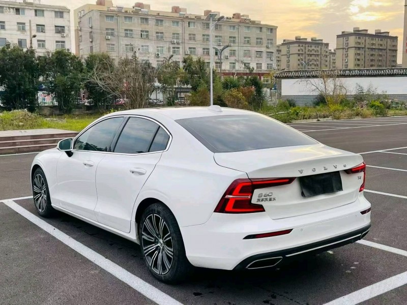 聊城21年沃尔沃S60L5