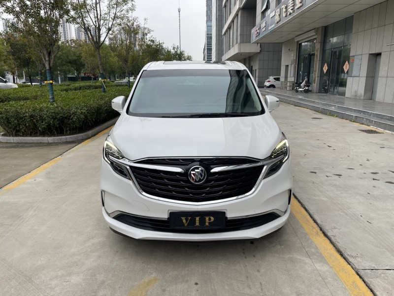 济宁21年别克GL81