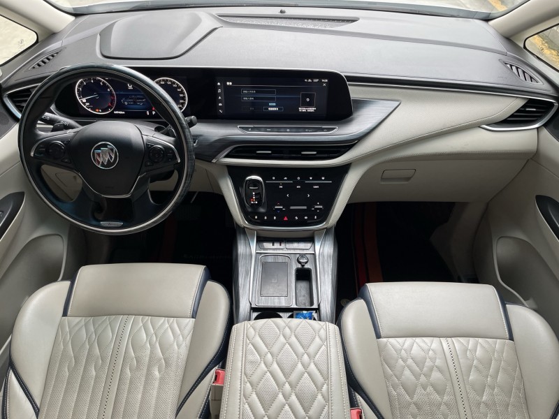 济宁21年别克GL84